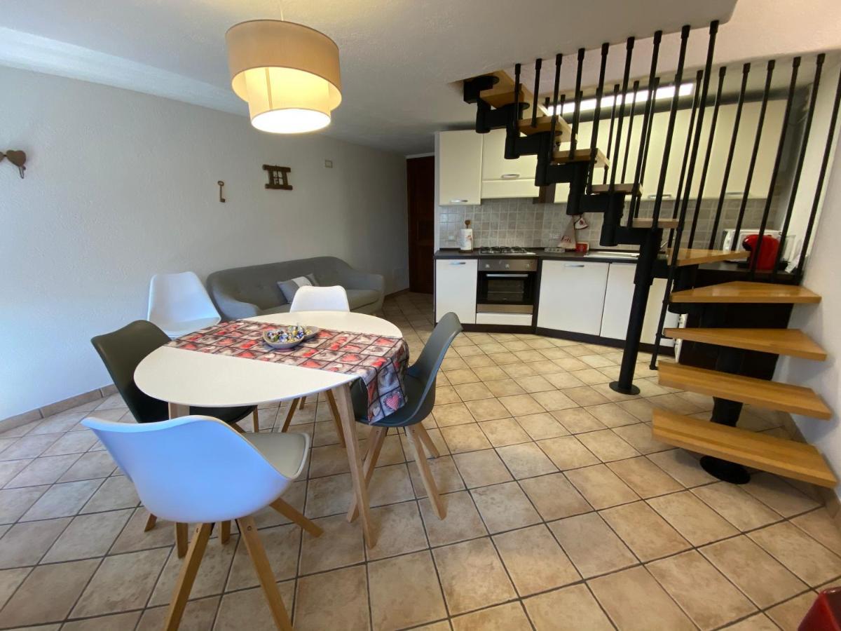 Grenier Du Coeur Apartment Aosta Exterior photo