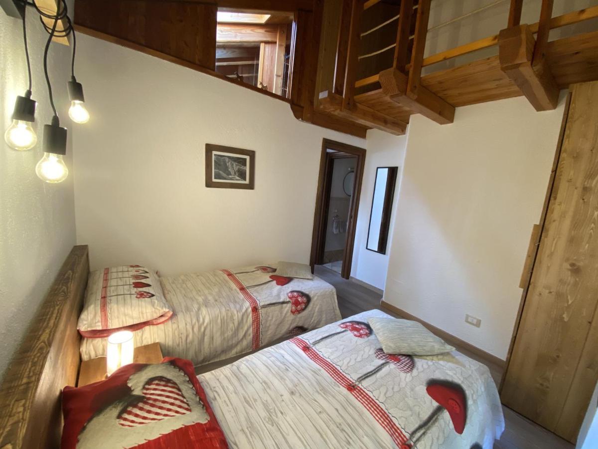 Grenier Du Coeur Apartment Aosta Exterior photo