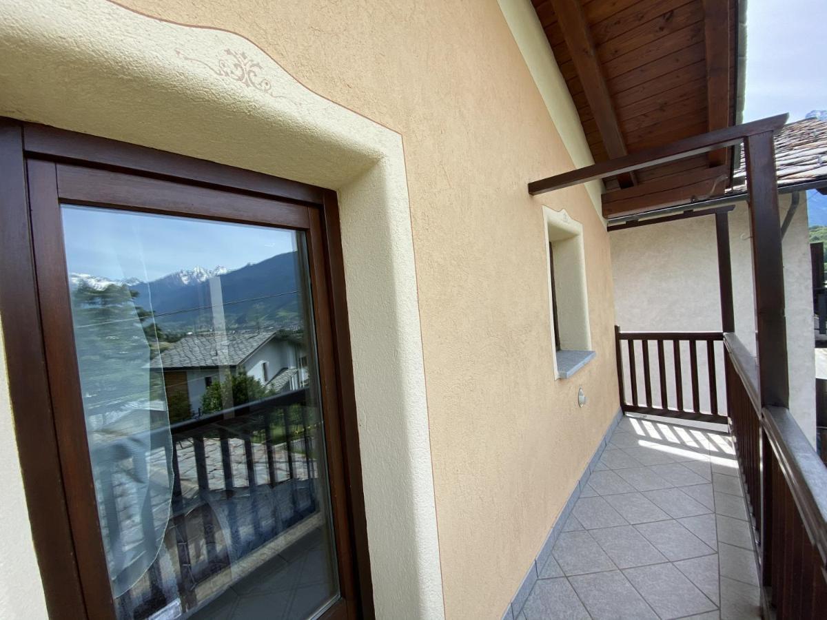 Grenier Du Coeur Apartment Aosta Exterior photo