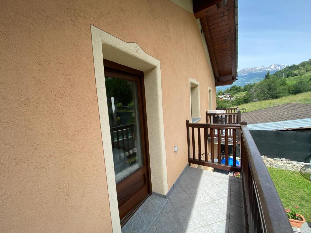 Grenier Du Coeur Apartment Aosta Exterior photo